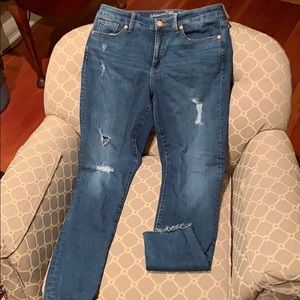 Universal Thread Jeans